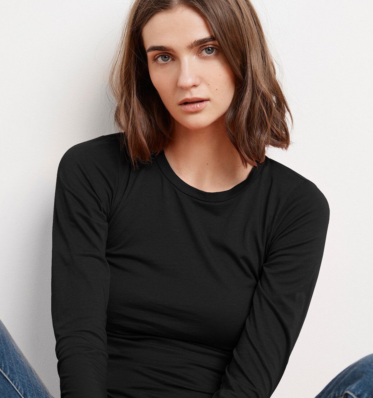 ZOFINA GAUZY WHISPER FITTED CREW NECK TEE