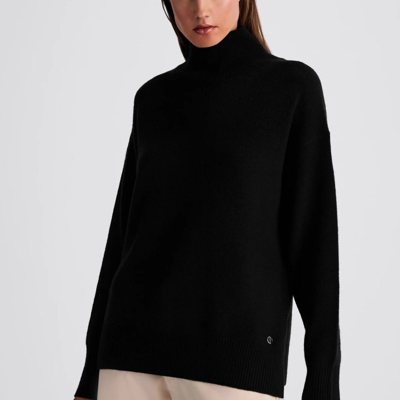 MIRA CASHMERE TURTLENECK PULLOVER - BLACK